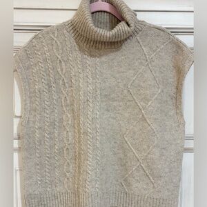 NEW never worn SZ L Rain Beige Cable Knit Turtleneck Sweater Vest